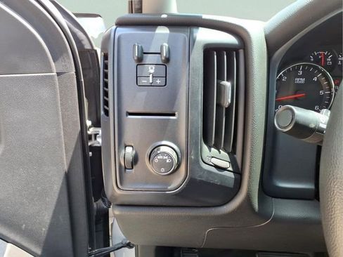 Used 2018 Chevrolet Silverado 2500 W/T w/ WT Fleet Convenience Package AWD/4WD image 15