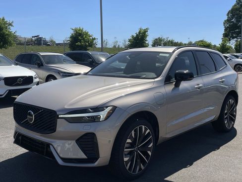 New 2026 Volvo XC60 T8 Ultra w/ Protection Package Premier AWD/4WD image 3