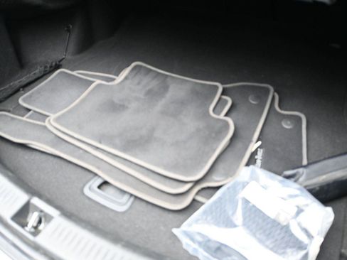 Used 2020 Mercedes-Benz E 350 4MATIC Sedan image 10