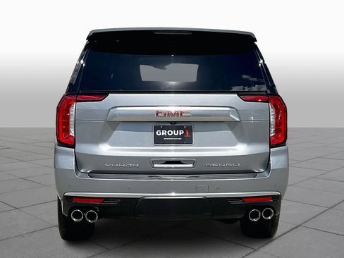 Used 2023 GMC Yukon XL Denali image 5