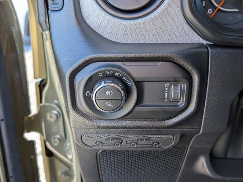 New 2026 Jeep Gladiator Willys image 16