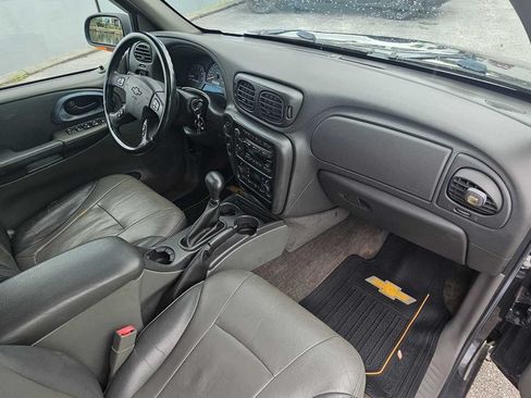 Used 2004 Chevrolet TrailBlazer LT w/ LT Preferred Equipment Group AWD/4WD image 29