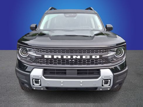 Used 2025 Ford Bronco Sport Badlands AWD/4WD image 2