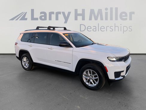 Used 2023 Jeep Grand Cherokee L Laredo image 7