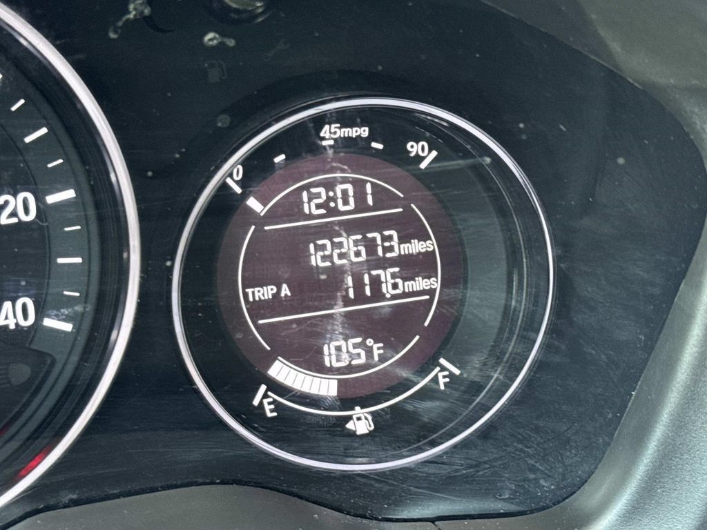 Used 2017 Honda HR-V LX image 28