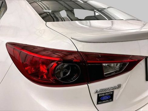 Used 2017 MAZDA MAZDA3 Grand Touring FWD image 28