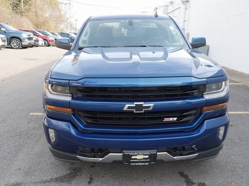 Used 2019 Chevrolet Silverado 1500 LT w/ All Star Edition image 3