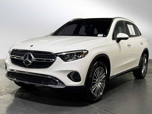 Used 2026 Mercedes-Benz GLC 300 4MATIC image 8