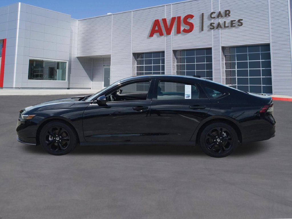 Used 2025 Honda Accord SE image 10