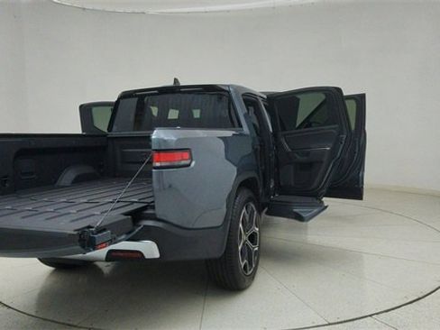 Used 2025 Rivian R1T Adventure image 72