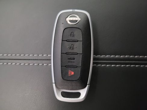Used 2025 Nissan Sentra S FWD image 32