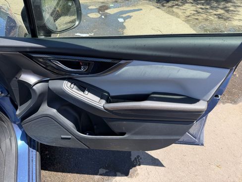 Used 2019 Subaru Crosstrek 2.0i Limited w/ Moonroof Package w/Navigation AWD/4WD image 17