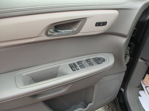 Used 2015 Chevrolet Equinox LT w/ Driver Convenience Package FWD image 12