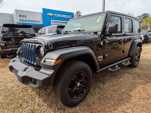 Used 2019 Jeep Wrangler Unlimited Sport S image 8