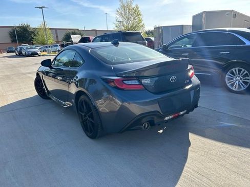 Used 2025 Toyota GR86 Premium w/ ALL Weather Mat Package (TMS) RWD image 5