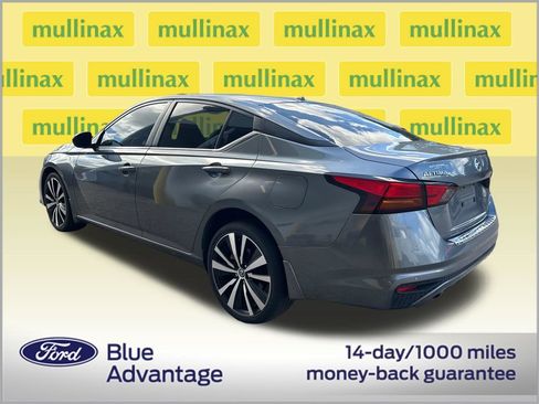 Used 2022 Nissan Altima 2.5 SR AWD/4WD image 3