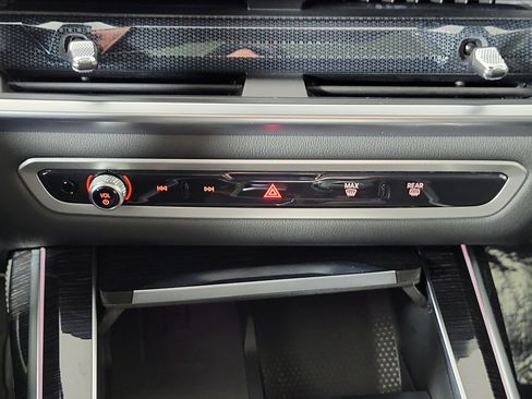 Certified 2024 BMW X7 xDrive40i w/ M Sport Package image 21