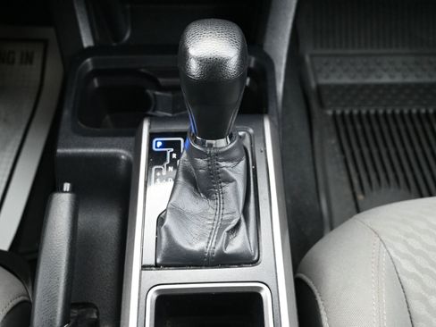 Used 2023 Toyota Tacoma SR5 w/ Technology Package image 18