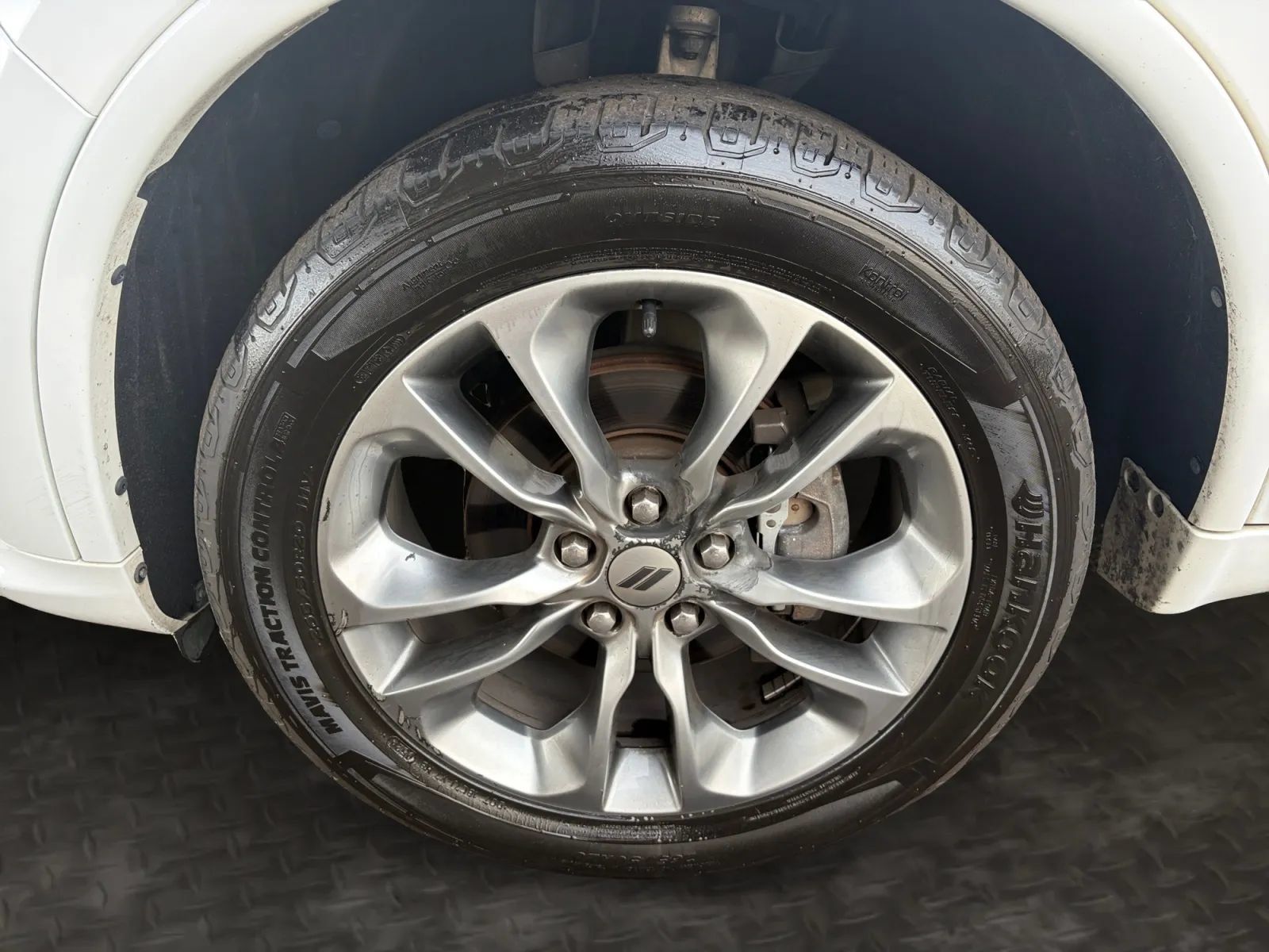 Used 2020 Dodge Durango GT AWD/4WD image 36