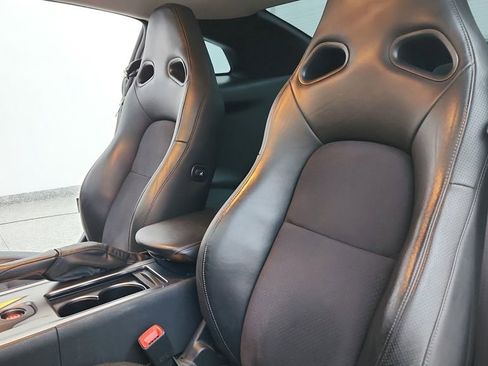 Used 2009 Nissan GT-R Premium image 15