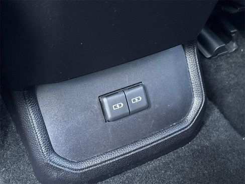 Used 2023 Toyota Highlander XLE image 22