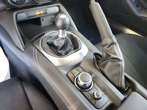 Used 2024 MAZDA MX-5 Miata Club w/ Interior Package image 19