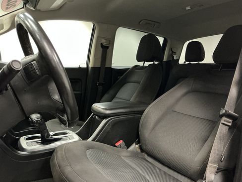 Used 2020 Chevrolet Colorado LT AWD/4WD image 9