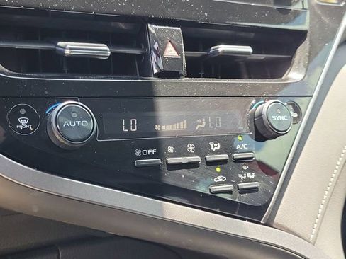 Used 2024 Toyota Camry XLE FWD image 28