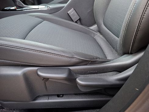 Used 2024 Buick Encore GX Preferred image 15