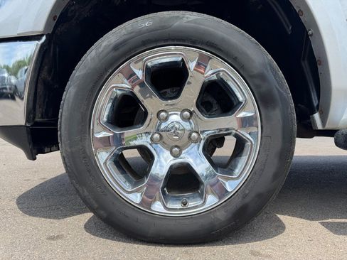Used 2015 RAM 1500 Laramie w/ Convenience Group AWD/4WD image 13