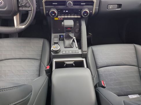 New 2026 Toyota Tacoma TRD Off-Road AWD/4WD image 27
