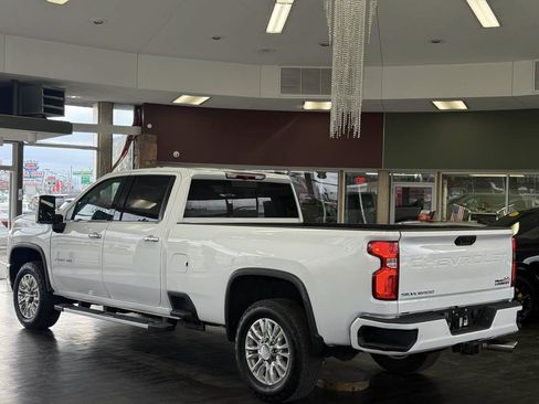 Used 2022 Chevrolet Silverado 2500 High Country AWD/4WD image 17