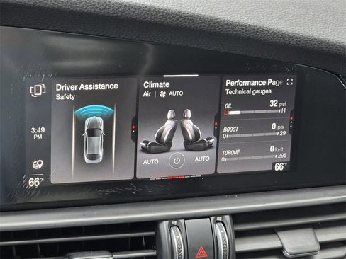 Used 2023 Alfa Romeo Giulia Sprint image 16