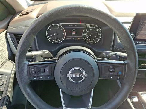 Used 2023 Nissan Rogue SV AWD/4WD image 18