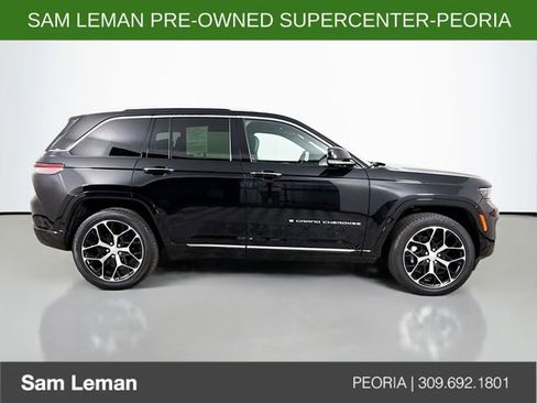 Used 2023 Jeep Grand Cherokee Summit image 8