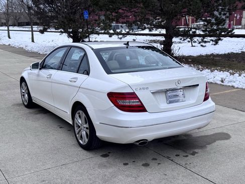 Used 2013 Mercedes-Benz C 250 Sedan image 4