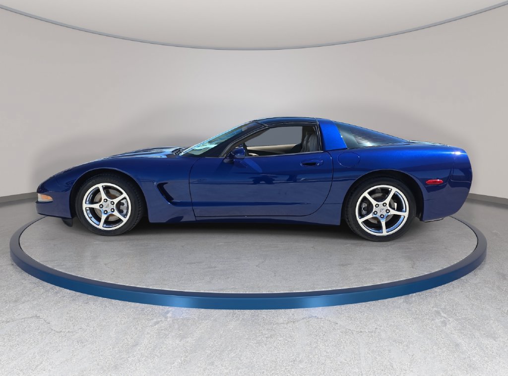 Used 2004 Chevrolet Corvette Coupe w/ Preferred Equipment Group RWD image 9