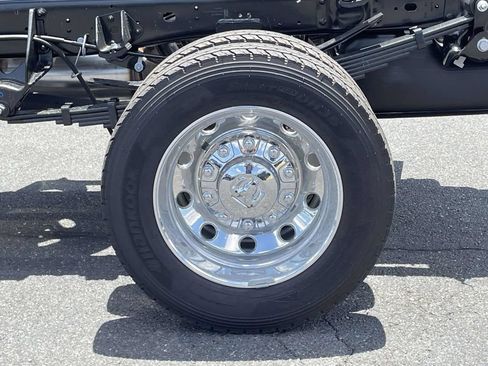 New 2026 RAM 5500 Tradesman w/ Chrome Appearance Group AWD/4WD image 13
