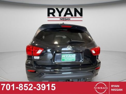 Certified 2020 Nissan Pathfinder SL image 4