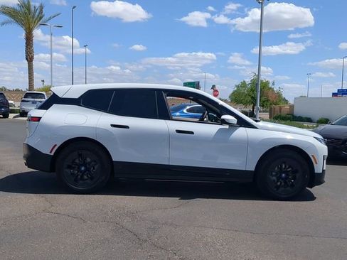 Used 2025 BMW iX xDrive50 w/ Convenience Package image 5