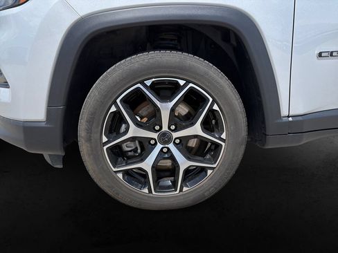Used 2025 Jeep Compass Limited AWD/4WD image 12