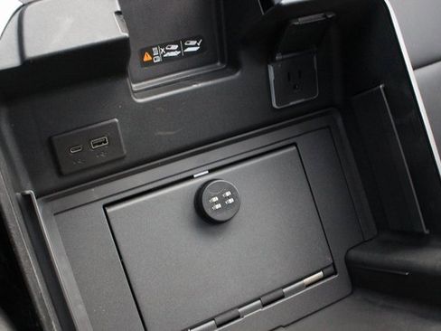 New 2026 GMC Sierra 2500 SLT w/ SLT Premium Package image 53