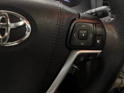 Used 2018 Toyota Sienna XLE Premium image 21