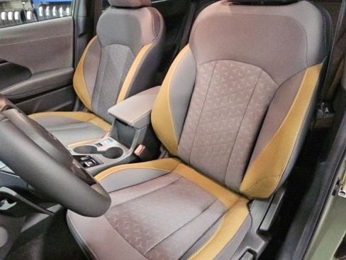 Certified 2025 Subaru Crosstrek 2.5i Sport w/ Crosstrek Mirror Package image 23