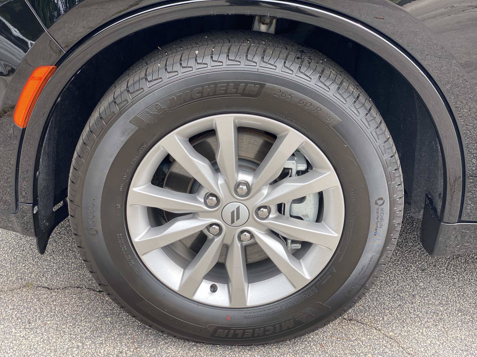 Used 2025 Dodge Durango GT RWD image 13