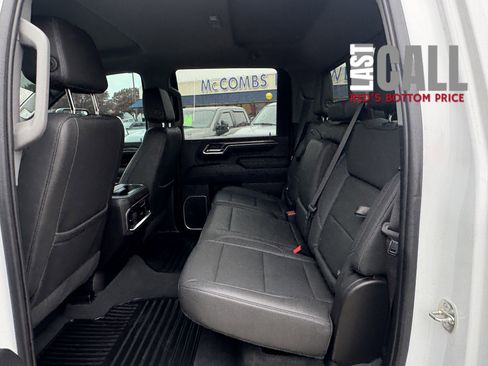 Used 2024 Chevrolet Silverado 2500 LTZ w/ LTZ Plus Package image 15