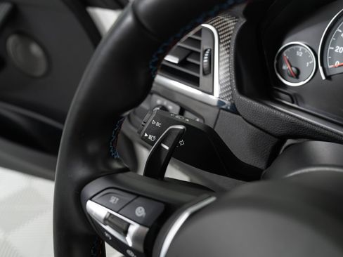 Used 2018 BMW M3 RWD image 33