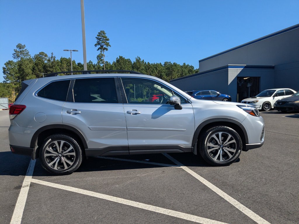 Used 2020 Subaru Forester Limited w/ Popular Package #3 AWD/4WD image 3