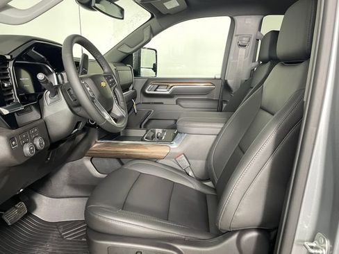New 2026 Chevrolet Silverado 3500 LT w/ All Star Edition image 2