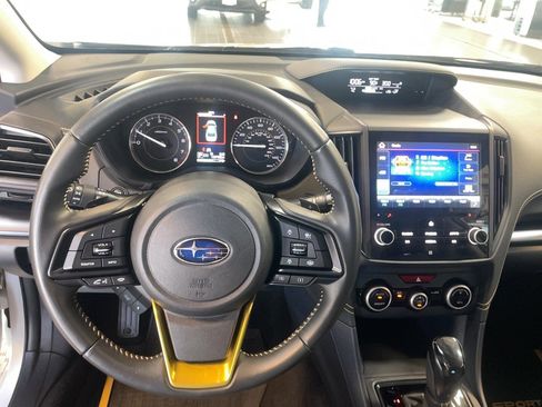 Used 2022 Subaru Crosstrek 2.5i Sport w/ Moonroof Package image 18